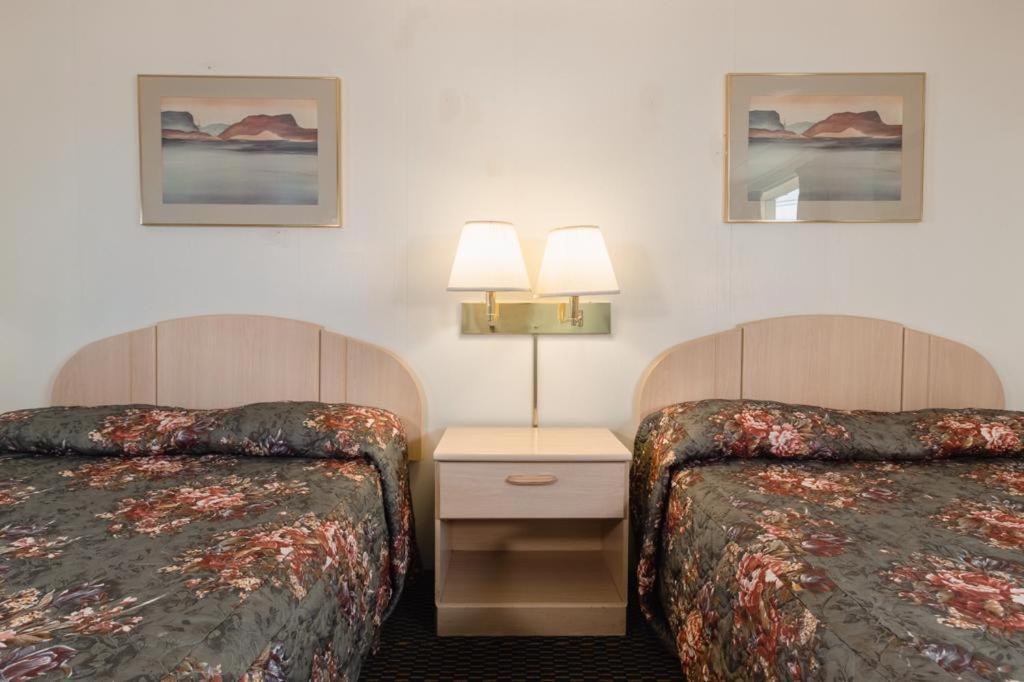 Dubois Manor Motel Экстерьер фото