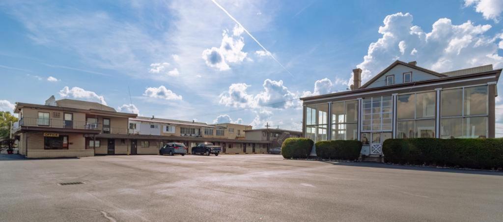Dubois Manor Motel Экстерьер фото